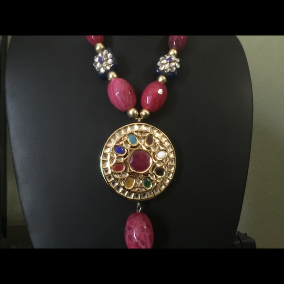 Necklace - Picture 2 of 4